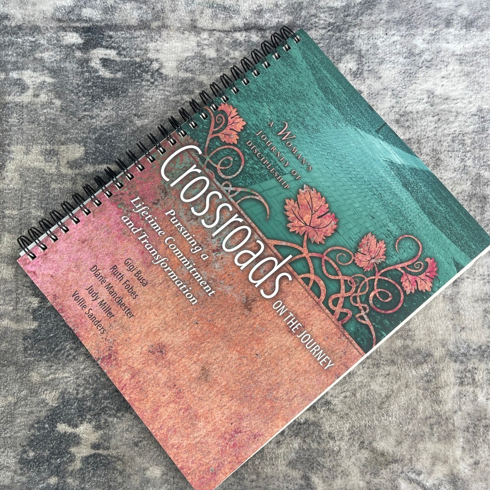 Crossroads‎ on the Journey NavPress A Woman's Journey of Discipleship Book